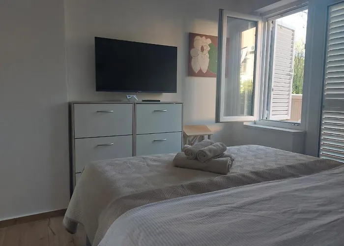 Anago Apartments