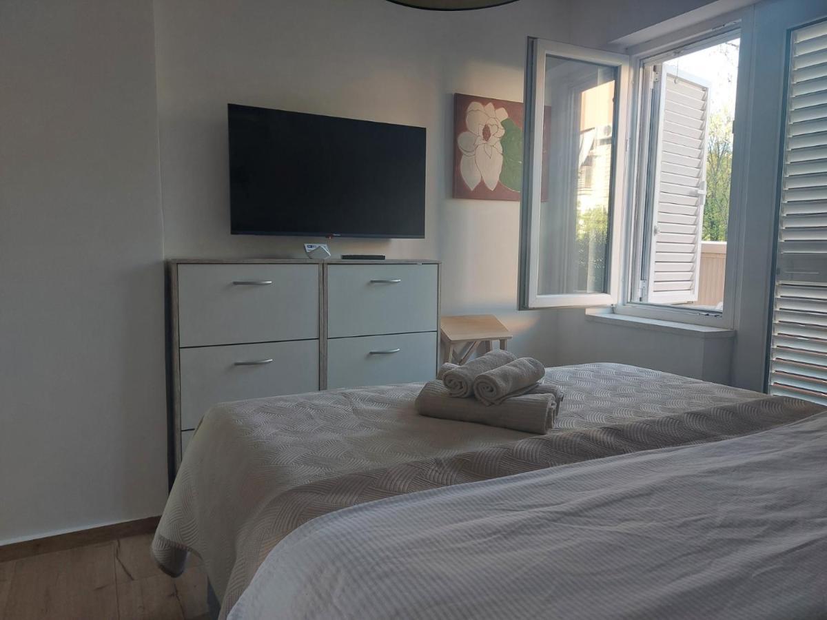 Anago Apartament *